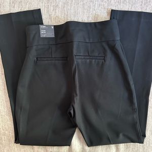 Express dress pants. Columnist style. Straight High Rise.